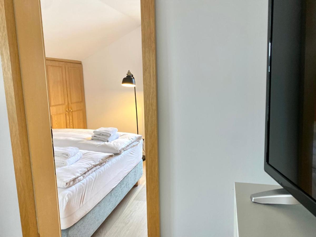 Gemuetliche Ferienwohnung Am Tegernsee - Ruhig Im Dachgeschoss バート・ウィーゼ エクステリア 写真